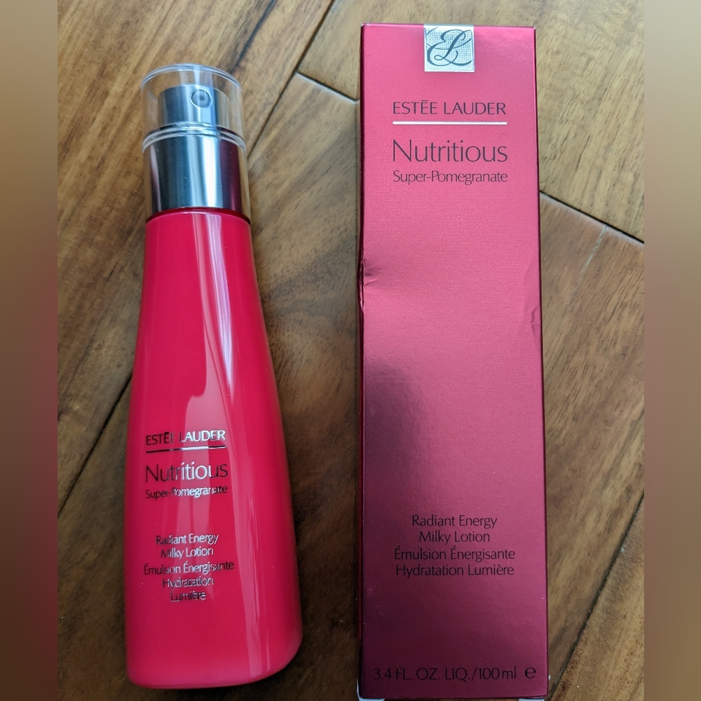 Estee Lauder Nutritious Super Pomegranate Energy Lotion 3.4 FL. OZ. New in Box ❤